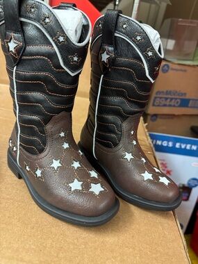PatPat Brown and Black Star Appliqué Kids Western Boots
